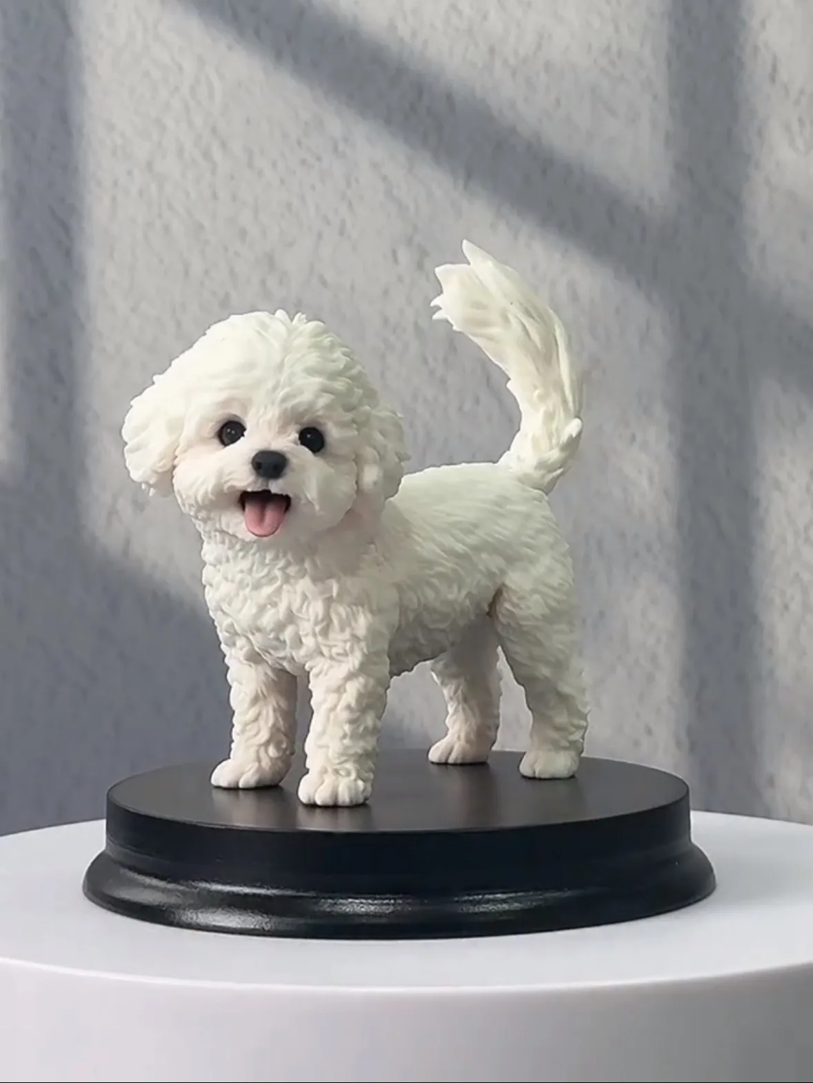 Oliver's Tiny Presence portrait being unboxed